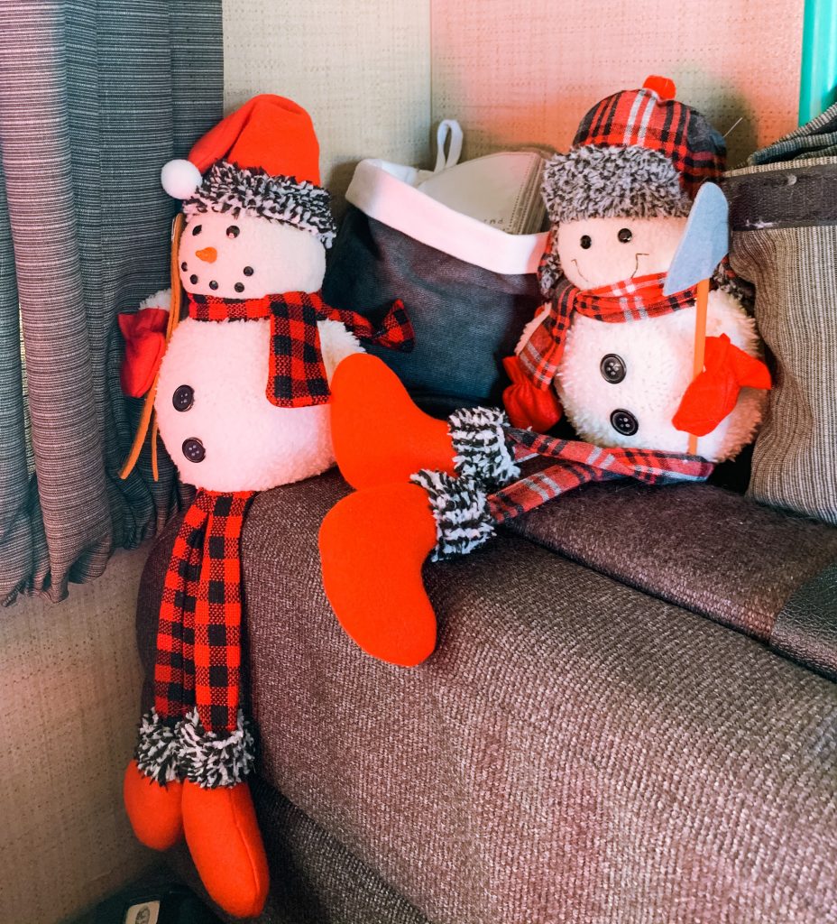 snow people decorations